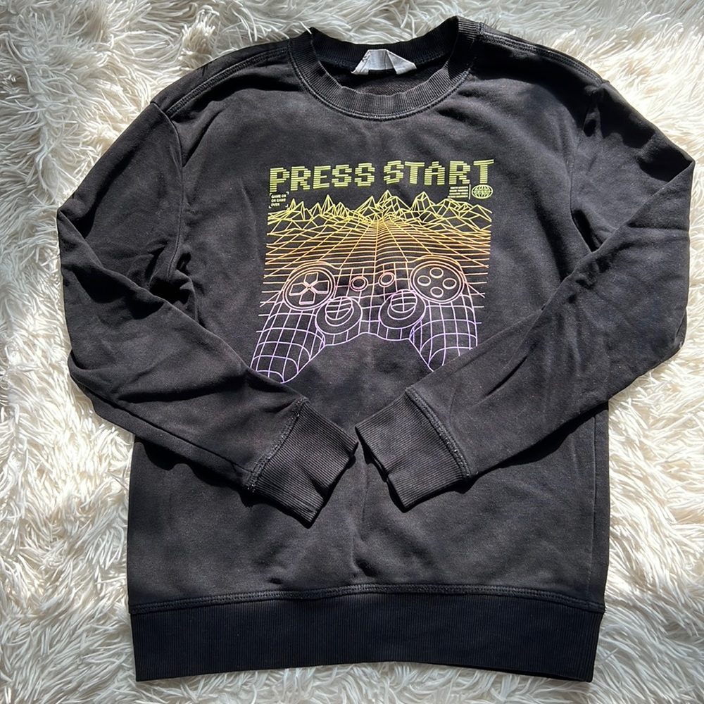 Boys H&M long sleeve top size 8/10